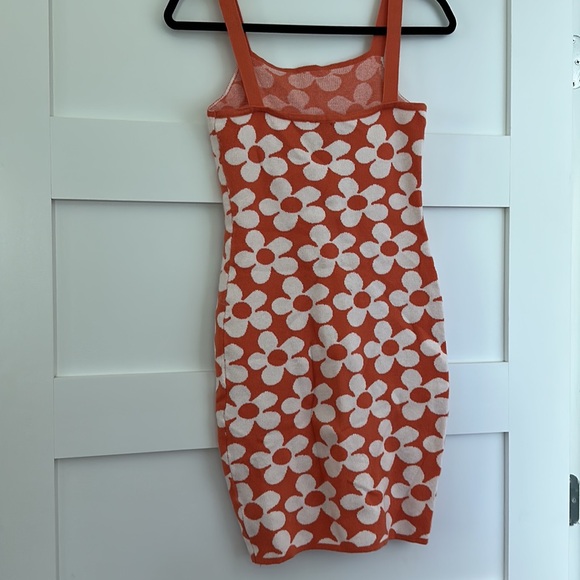 Princess Polly orange retro flower dress size L/XL - Picture 2 of 2